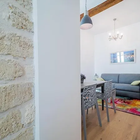 Appartement Le Shabby Chic, Beau T2, Patio, Centre Montpellier
