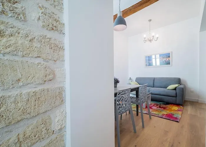 Διαμέρισμα Le Shabby Chic, Beau T2, Patio, Centre Μονπελιέ
